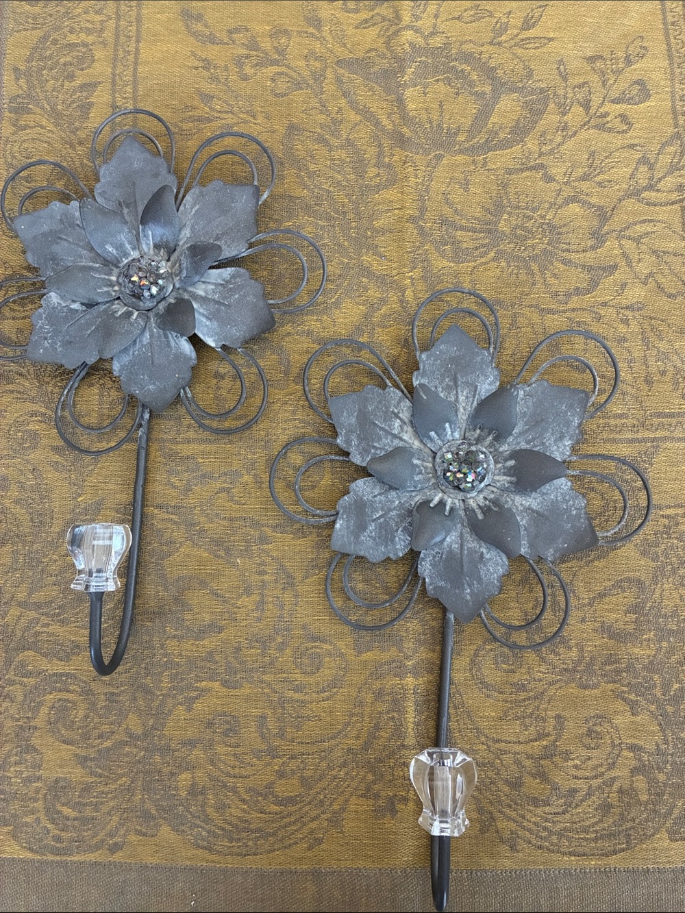 Metal Flower Wall Hooks 2